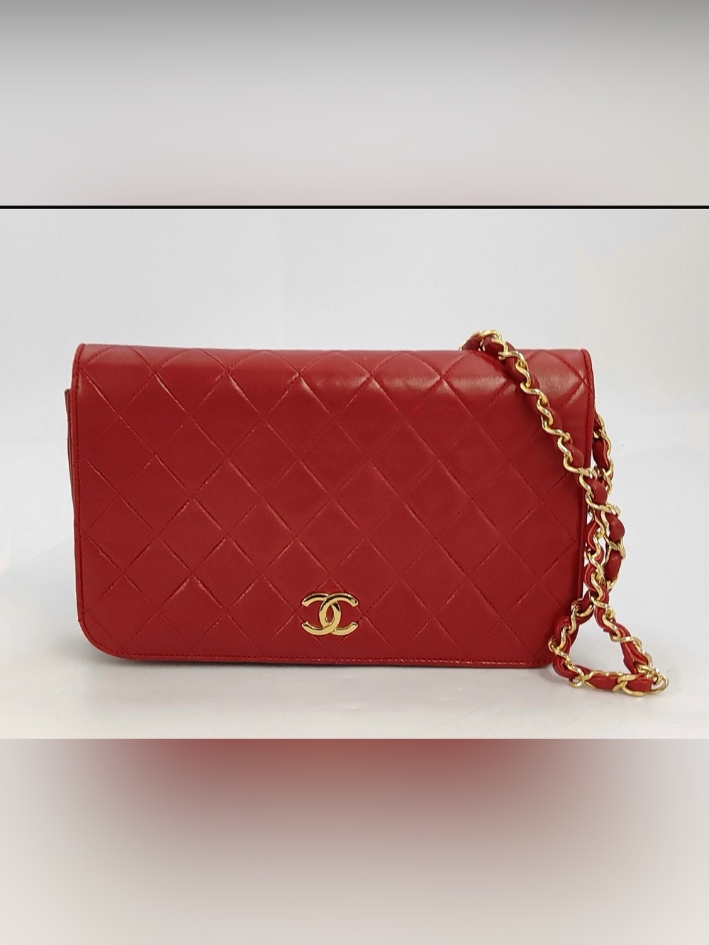 CHANEL Lamb Skin Matelassé Shoulder  Bag with Gold Chain